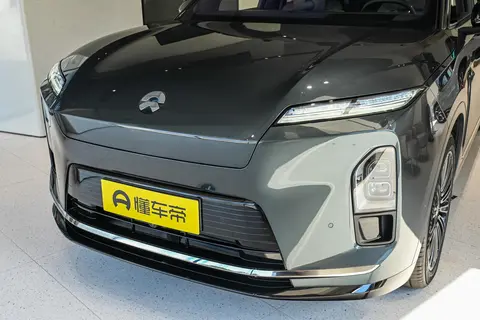 连续三个月销量超奔驰E级，蔚来ES8到底好在哪？